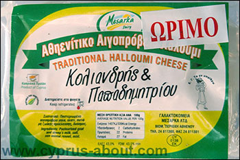Сыр Халуми, производства Mesarka. Кипр